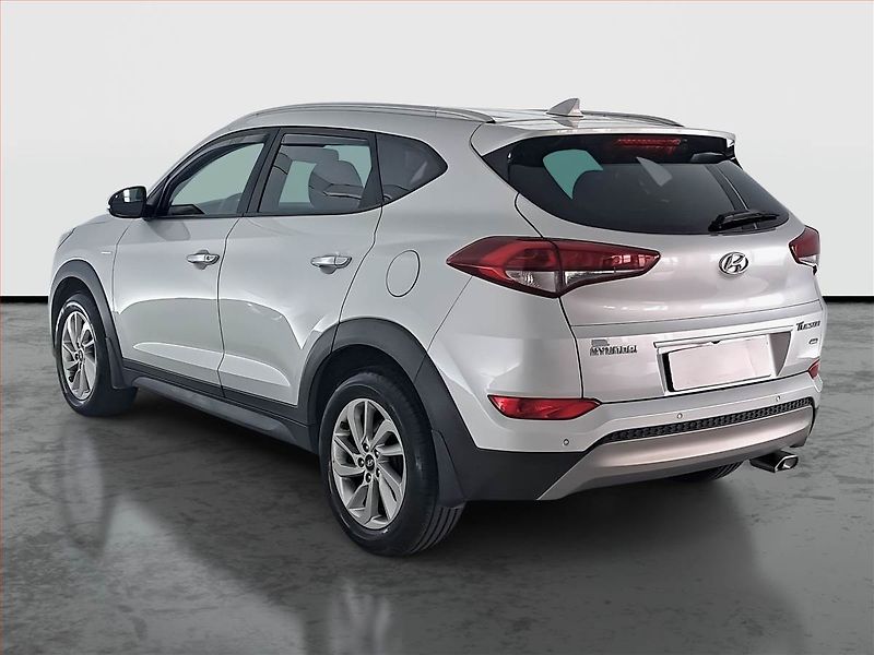 Hyundai Tucson (2016) 1.7 CRDi, Serv.kniha, Tempomat - fotka 4 z 19