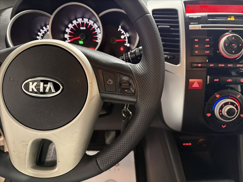 Kia Venga 1,4   i KLIMA NOVÉ ROZVODY - fotka 9 z 30