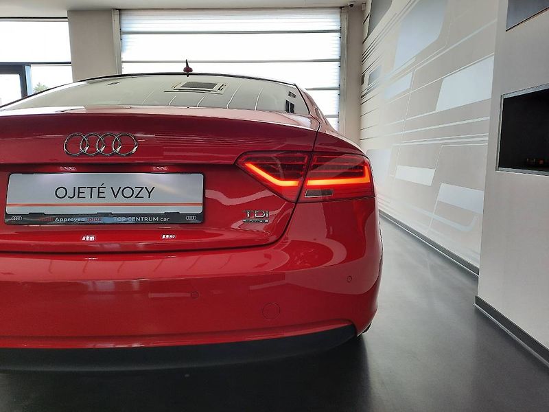 Audi A5 (2012) 2.0 TDI quattro (130kW/177k) - fotka 25 z 26