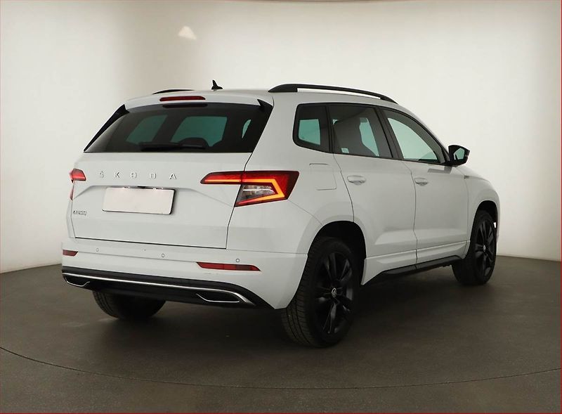 Škoda Karoq (2020) Sportline 1.5 TSI, ČR, AUTOMAT - fotka 5 z 23