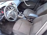 Opel Astra 1.7 TDCi Sports Tourer 81 kW - náhled 10