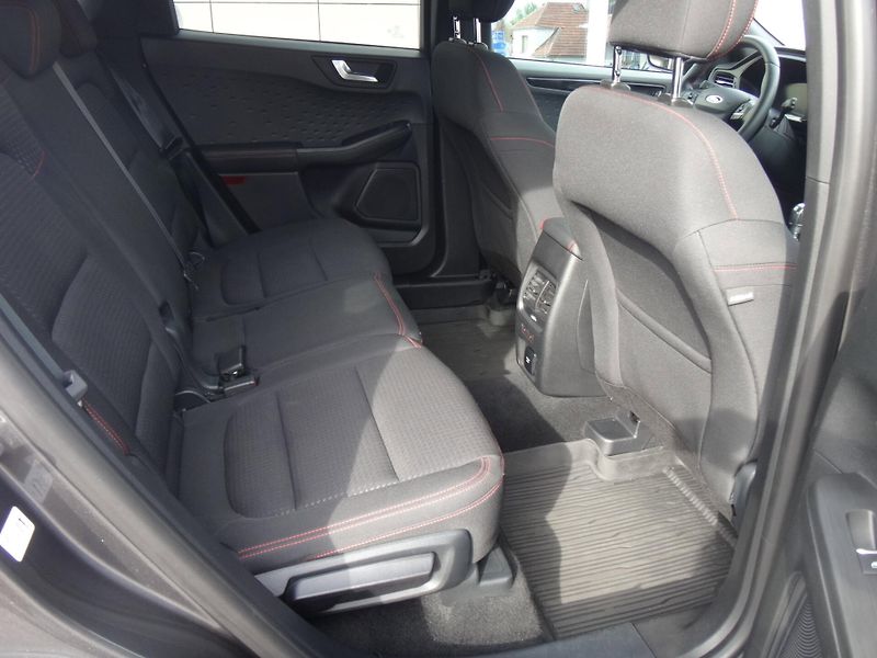 Ford Kuga (2020) St-Line_1.5 EcoBoost 110kW/150 - fotka 24 z 30