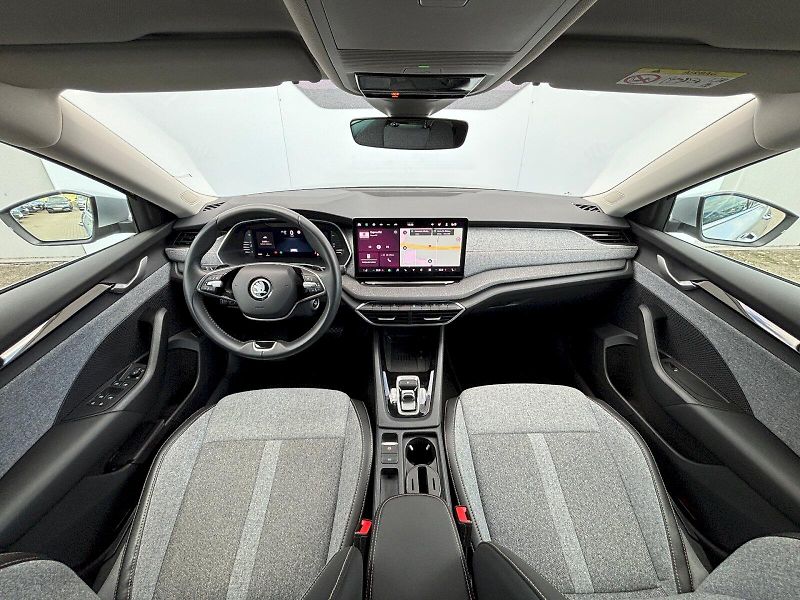 Škoda Octavia (2024) 1.5 TSI 110kW DSG Top Selectio - fotka 9 z 35