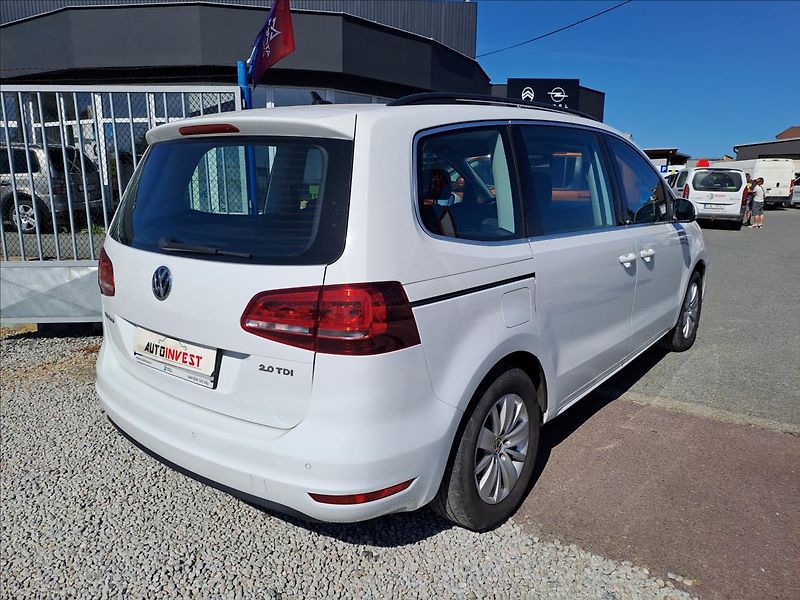 Volkswagen Sharan 2,0 TDI DSG NAVIGACE - fotka 3 z 18