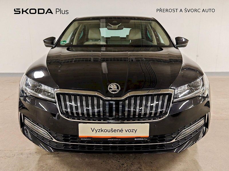 Škoda Superb (2024) iV 1.4 TSI 160 kW DSG L&K - fotka 4 z 28