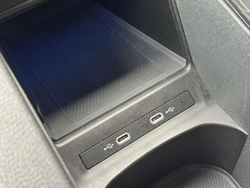 Volkswagen ID.4 (2021) Pro Performance 150kW, 82kWh   - fotka 37 z 45