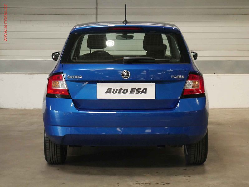 Škoda Fabia (2017) 1.0 TSI, ČR, Style, DSG - fotka 5 z 18
