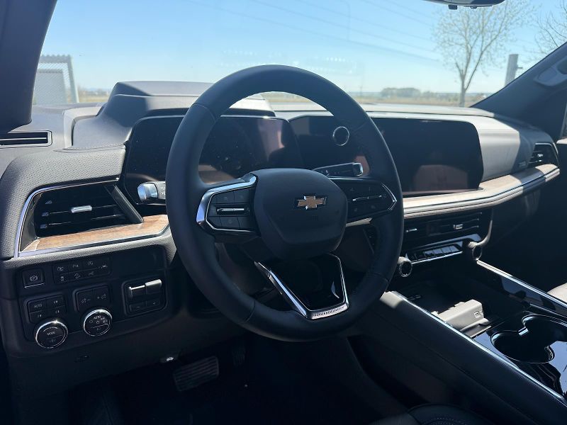 Chevrolet Tahoe (2026) HIGH COUNTRY 6.2l EcoTec3 V8 - fotka 8 z 13