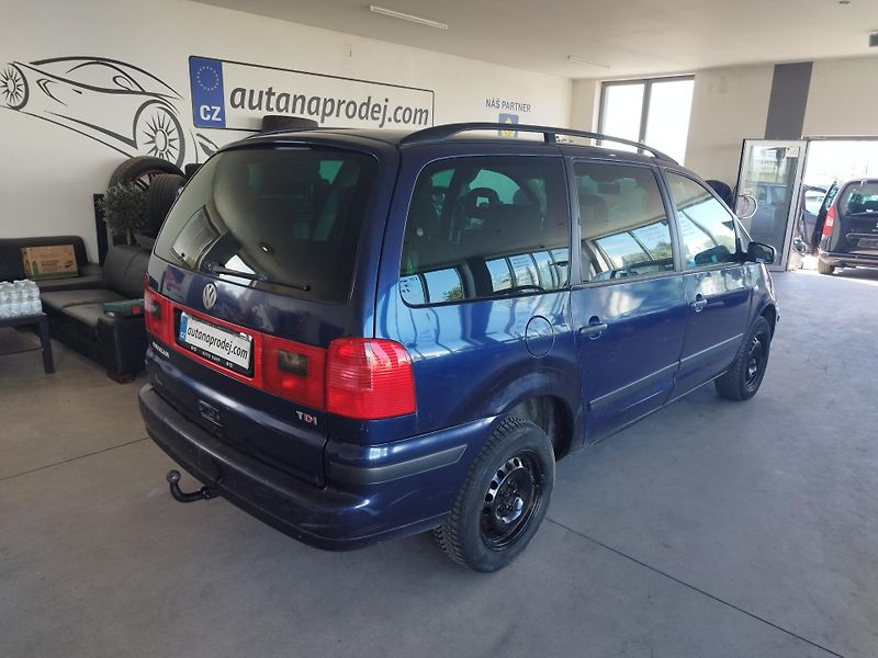 Volkswagen Sharan (2001) 1,9TDI,85KW,7MÍST,TAŽNÝ,KLIMA - fotka 5 z 18
