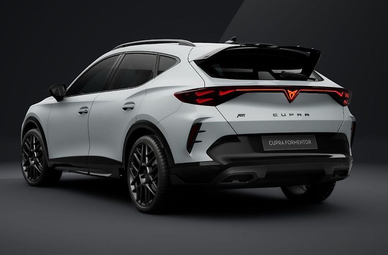 Cupra Formentor (2026) SUV - fotka 3 z 4