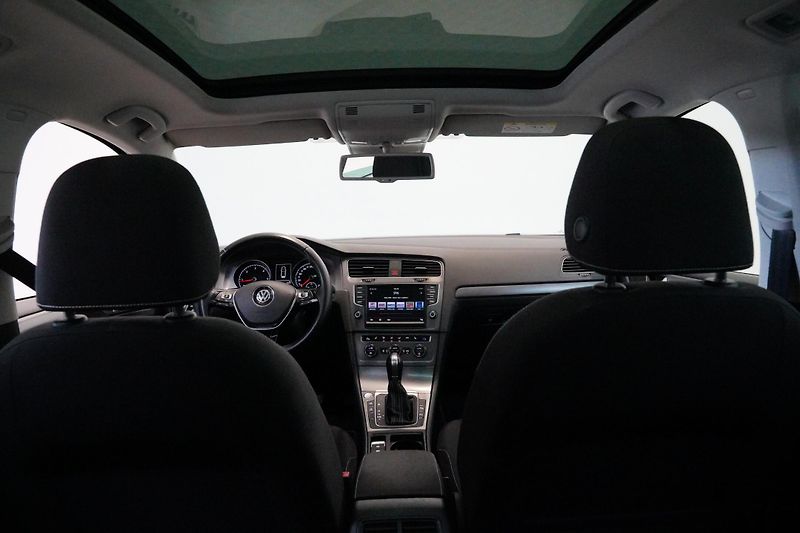 Volkswagen Golf - fotka 25 z 27