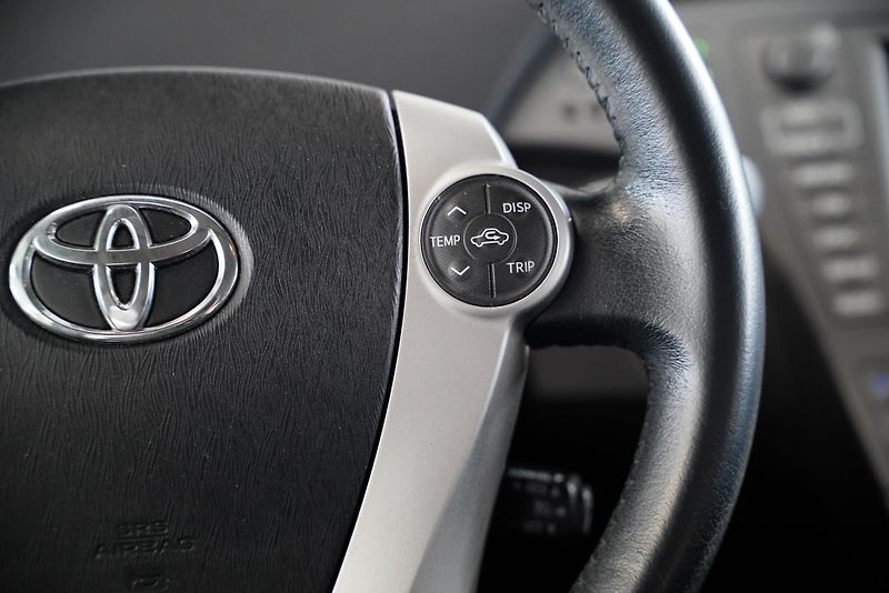 Toyota Prius - fotka 16 z 25