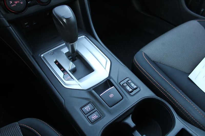 Subaru XV 1,6 i  1.maj.,ČR,serviska - fotka 19 z 28