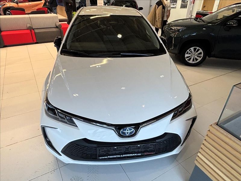 Toyota Corolla 1,8   SD Comfort Tech HEV - fotka 2 z 8