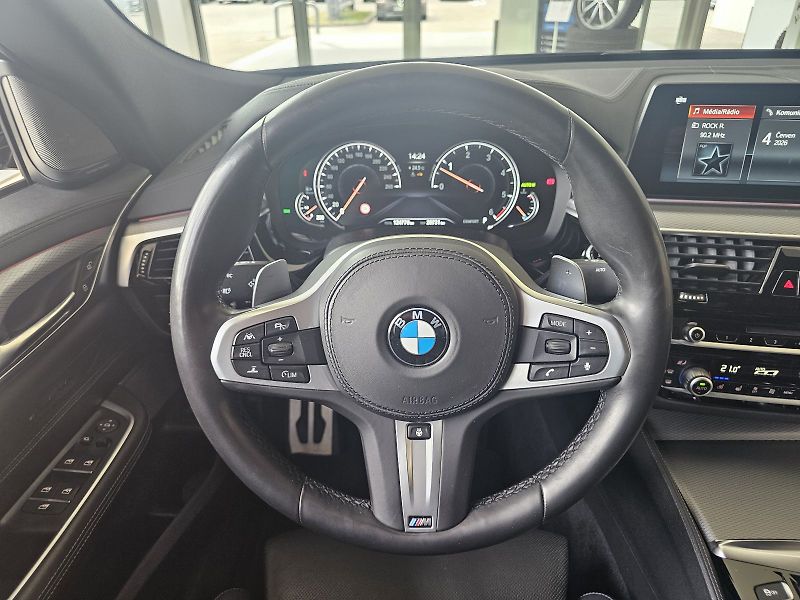 BMW Řada 6 640d xDrive - fotka 18 z 32