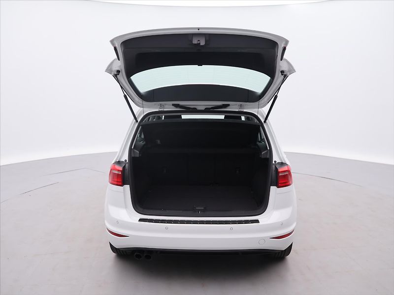 Volkswagen Golf Sportsvan 1,4 TSI 110kW Comfortline 1.Ma - fotka 9 z 32