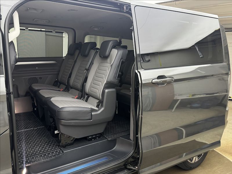 Volkswagen Caravelle 2,0 DSG 4X4 DPH LONG ZÁRUKA ČR - fotka 43 z 53
