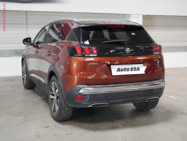Peugeot 3008 (2018) 2.0HDi, AT, LED, navi - fotka 4 z 25