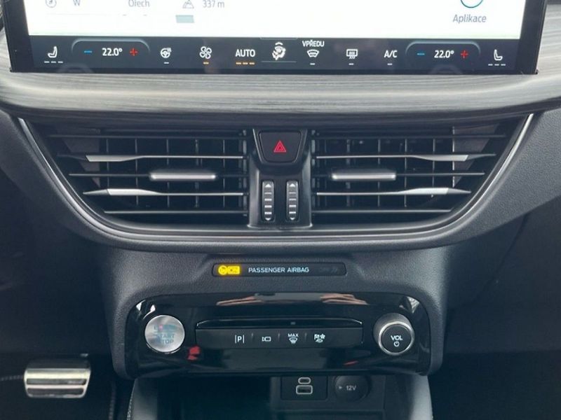 Ford Kuga 2,5PHEV,178kW,ACTIV X,DPH,CZ,S - fotka 11 z 14