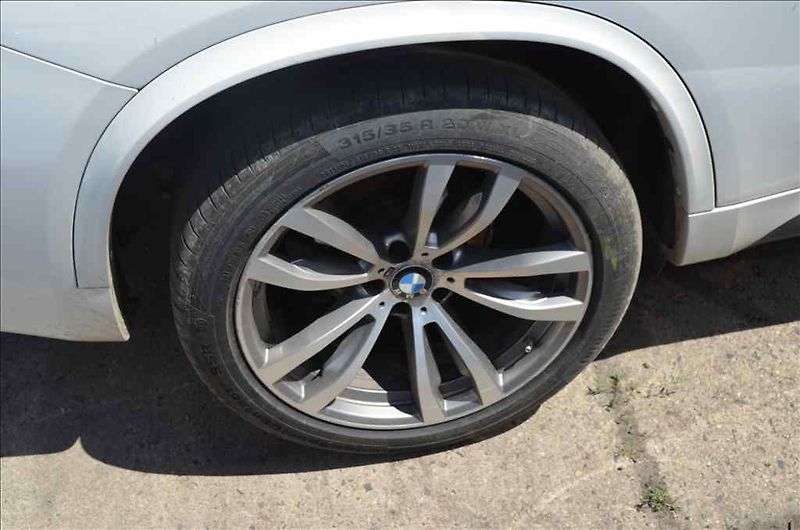 BMW X5 (2016) 2,0 - fotka 12 z 26