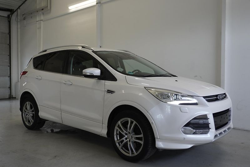 Ford Kuga 2.0 TDCI 132kW TITANIUM 4X4 - fotka 7 z 32