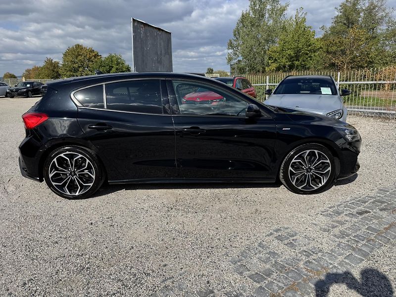 Ford Focus (2018) 2.0TDCi 110KW 1.Majitel ST  - fotka 8 z 27
