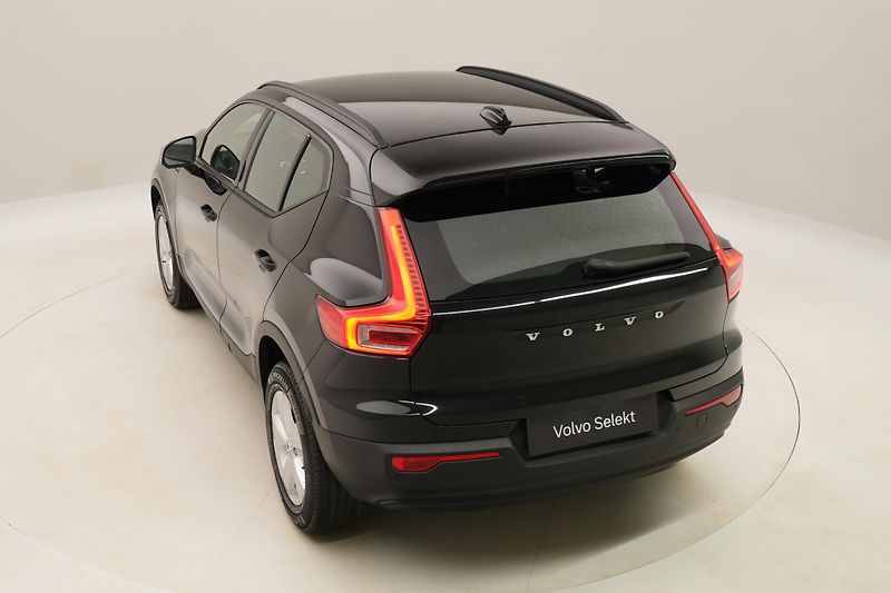 Volvo XC40 T2 KINETIC CZ - fotka 18 z 41