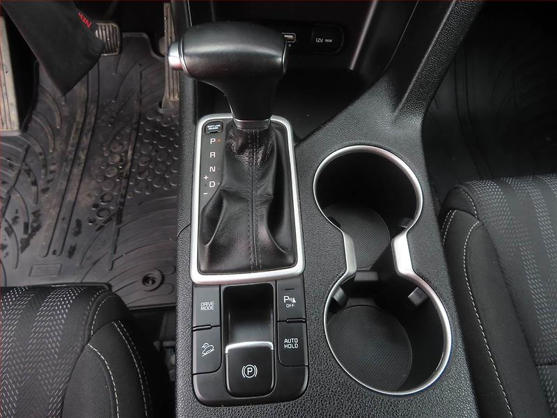 Kia Sportage (2021) 1.6 CRDi MHEV, Automat, Navi - fotka 13 z 22