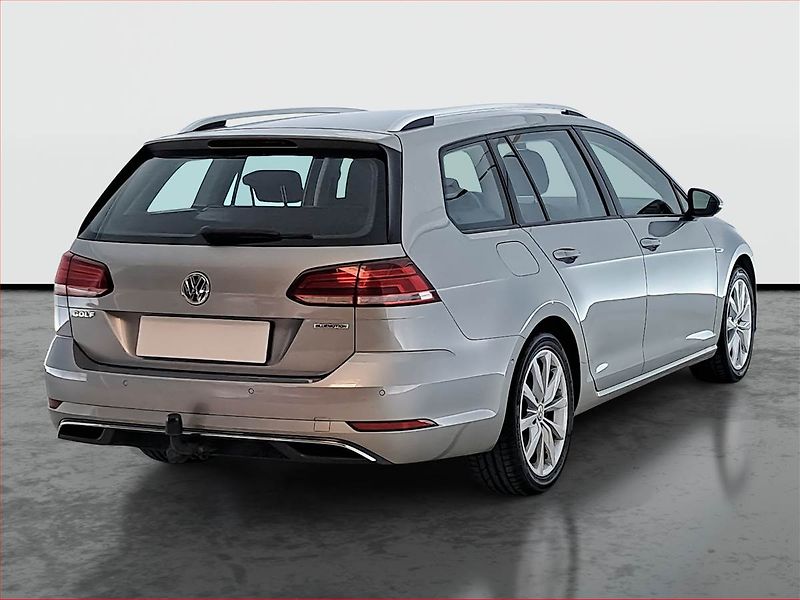 Volkswagen Golf (2018) Highline 1.5 TSI, Serv.kniha - fotka 5 z 19