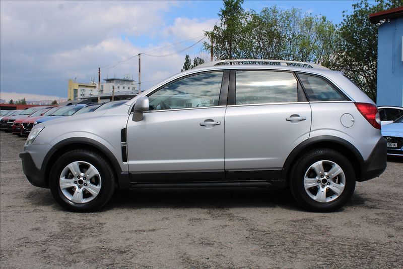 Opel Antara 2,0 CDTi  4X4,TAŽNÉ - fotka 8 z 35