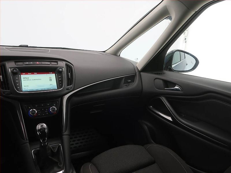 Opel Zafira (2017) 2.0 CDTI, 7 míst, Serv.kniha - fotka 8 z 18