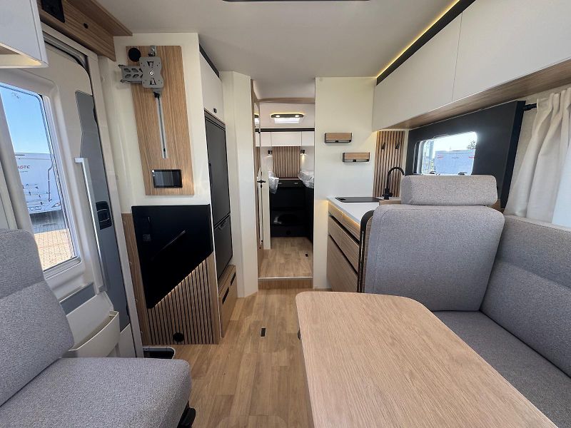 Pilote (2026) G740FGJ Expression - fotka 14 z 34