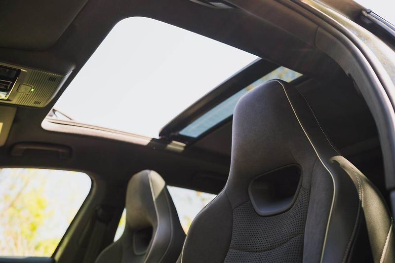 Škoda Superb (2025) 2.0 TDI, Sportline, HUD, Paměť - fotka 28 z 30