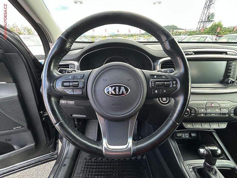 Kia Sorento (2019) 2.2 CRDI 4x4, AT, kůže - fotka 12 z 20