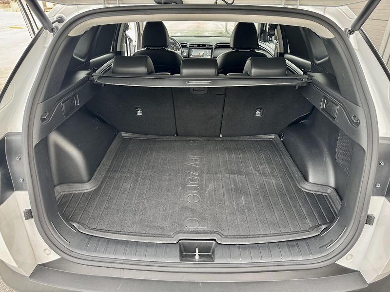 Hyundai Tucson Premium 1.6T-DGI MHEV 4WD - fotka 22 z 33