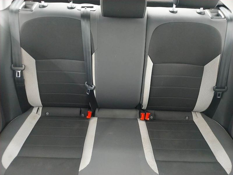 Škoda Rapid (2018) Ambition 1.0 TSI - fotka 10 z 17