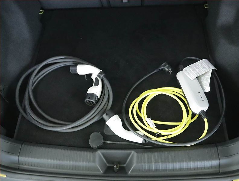 Volkswagen ID.4 (2021) Pro Perf. (82 kWh), SoH 91% - fotka 21 z 21