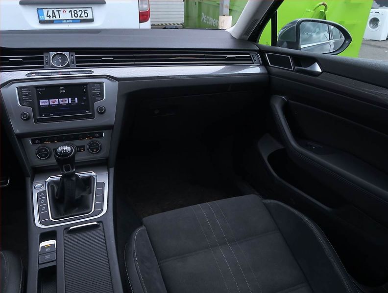 Volkswagen Passat (2017) Alltrack 2.0 TDI, 4X4 - fotka 8 z 16