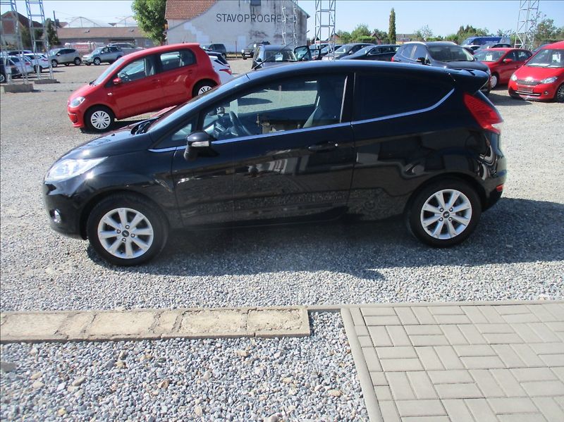 Ford Fiesta 1,2 i, aut.klima, serv.kniha, - fotka 4 z 28