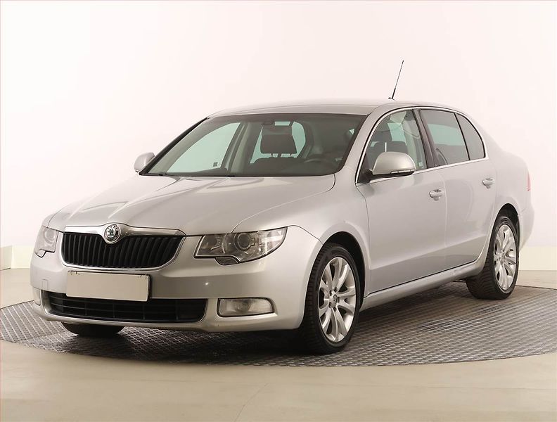 Škoda Superb (2008) 2.0 TDI, Serv.kniha, Xenony - fotka 2 z 20