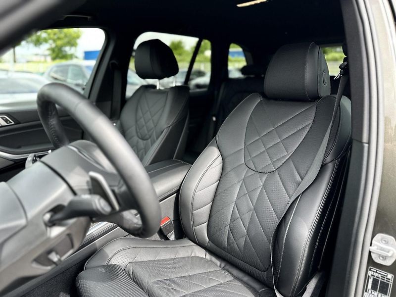 BMW X5 xDrive30d M-Sport DAProf. Inno - fotka 8 z 21