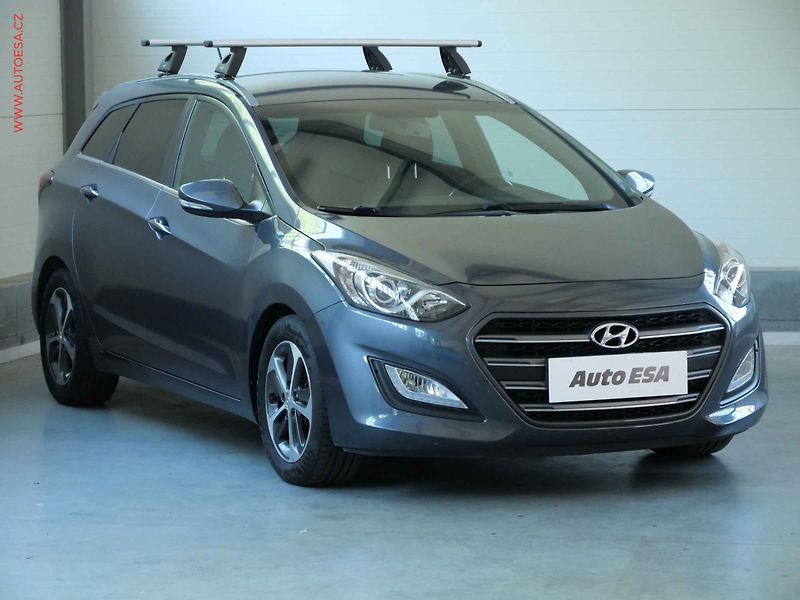 Hyundai i30 (2017) 1.6GDi, ČR, ČR, výhř.sed. - fotografie inzerátu