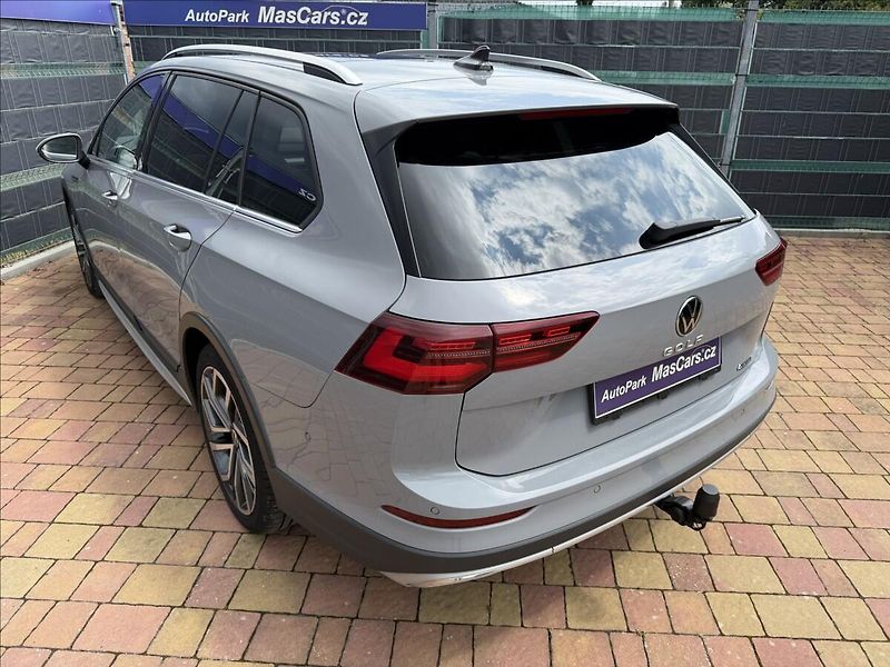 Volkswagen Golf VIII 2.0 TDI Alltrack 4Motion/ - fotka 7 z 29