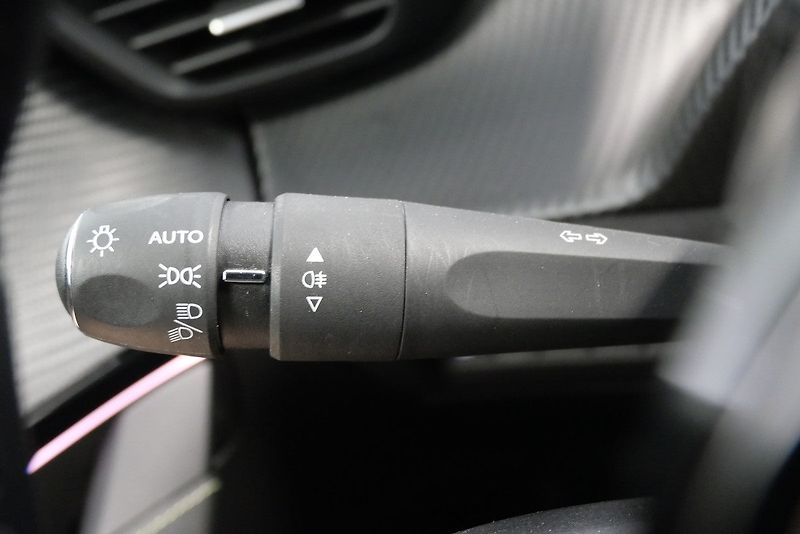 Peugeot 208 - fotka 13 z 23