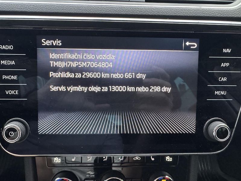 Škoda Superb (2021) 2.0TDI STYLE+ ACC NAVI LED ČR - fotka 24 z 27