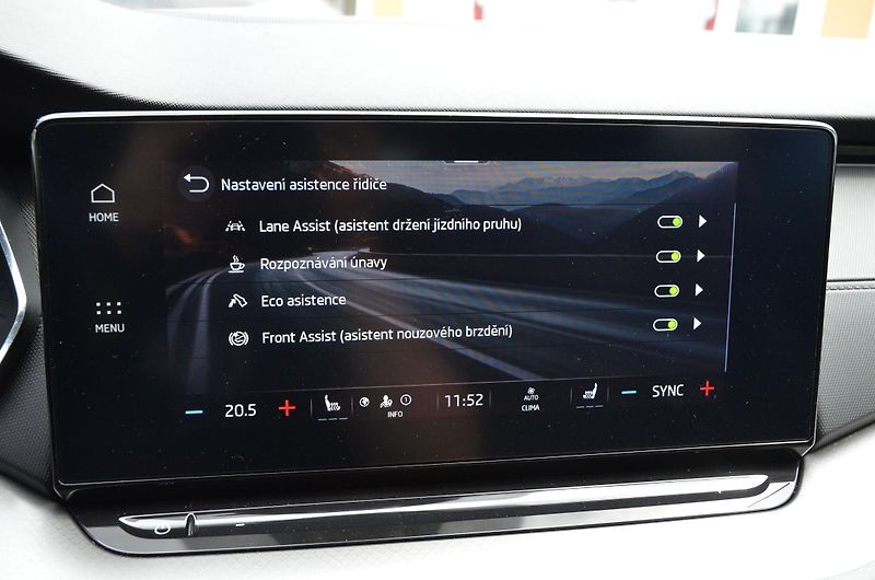 Škoda Octavia (2023) 1.5 TSi 110kW DSG AMB / TAŽNÉ  - fotka 39 z 43