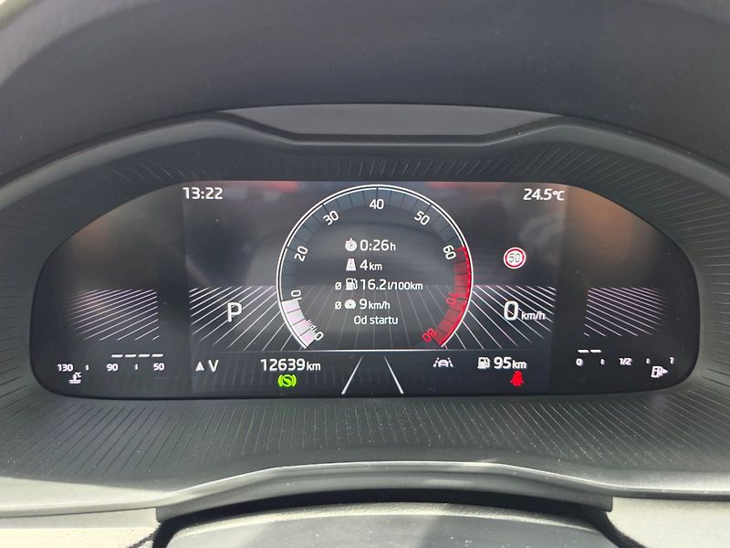 Škoda Scala (2025) 1,0TSI 85KW DSG TOP SELECTION - fotka 7 z 31