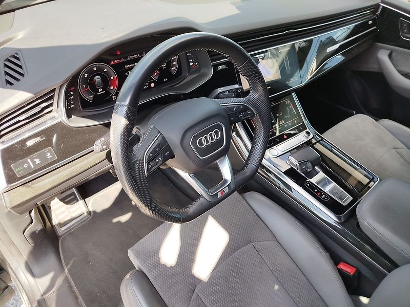Audi Q8 50TDI Quattro S-Line, ČR, DPH - fotka 17 z 31