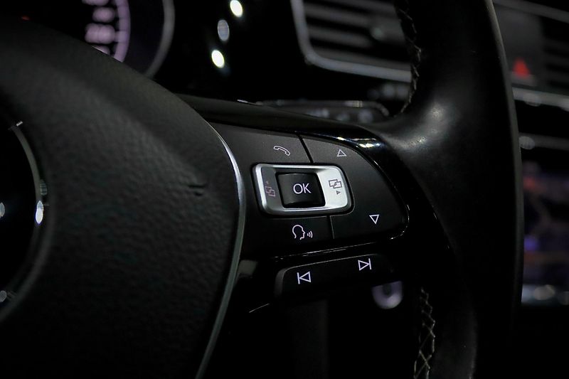 Volkswagen Golf 7 Variant 1.4 TSI 90 kW - fotka 25 z 37