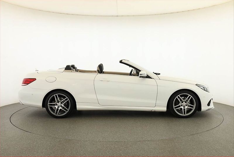 Mercedes-Benz Třídy E (2014) E 250 BlueTEC, Automat, Kůže - fotka 6 z 22